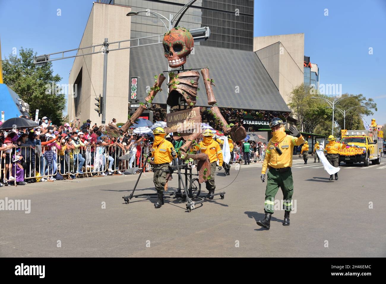 Non esclusiva: I partecipanti prendono parte alla Giornata Internazionale dei morti Parade "celebrando la vita" nell'ambito della Giornata messicana del cele morto Foto Stock