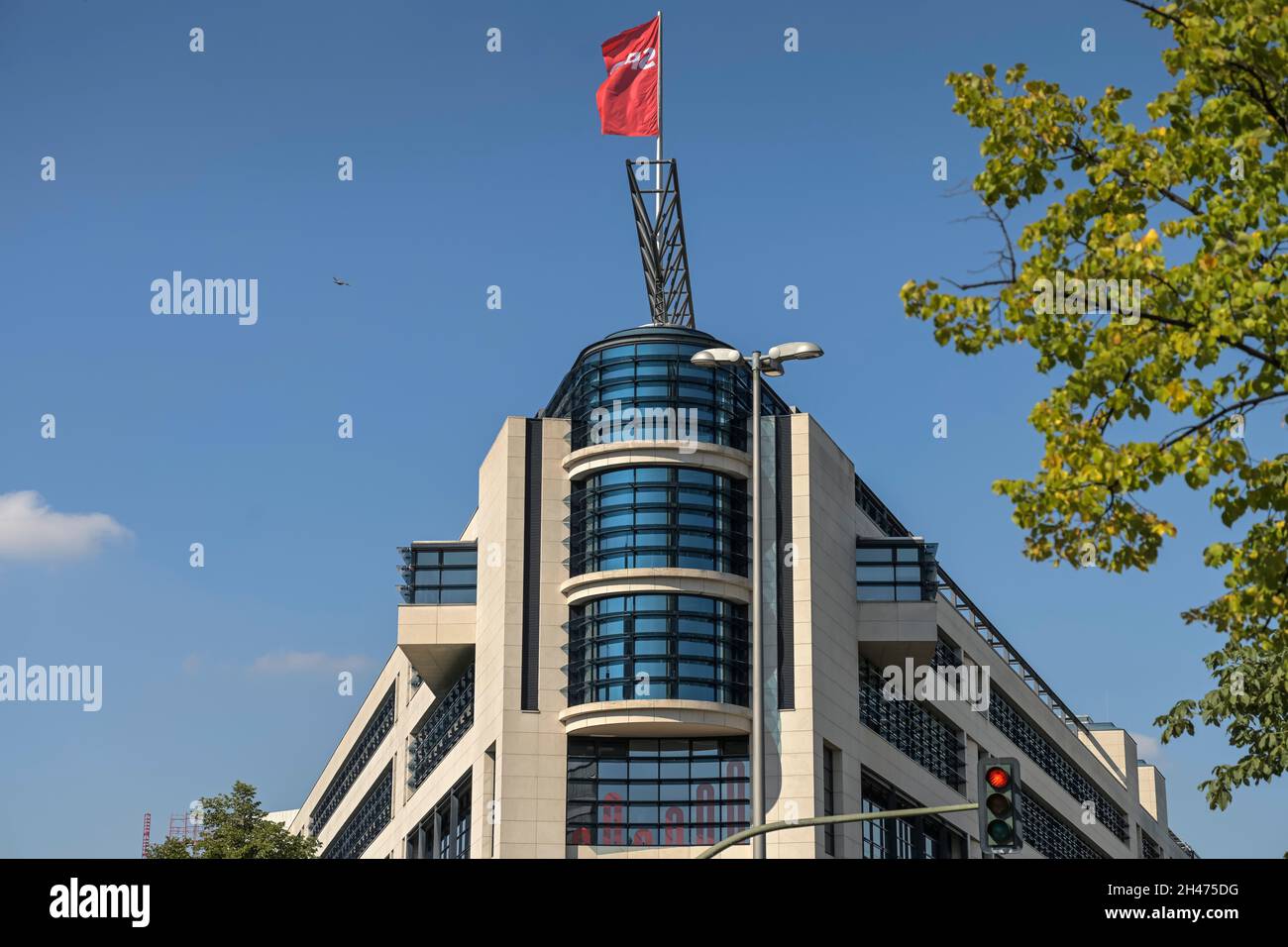 SPD-Bundesgeschäftsstelle, Willy-Brandt-Haus, Wilhelmstraße, Kreuzberg, Berlino, Germania Foto Stock