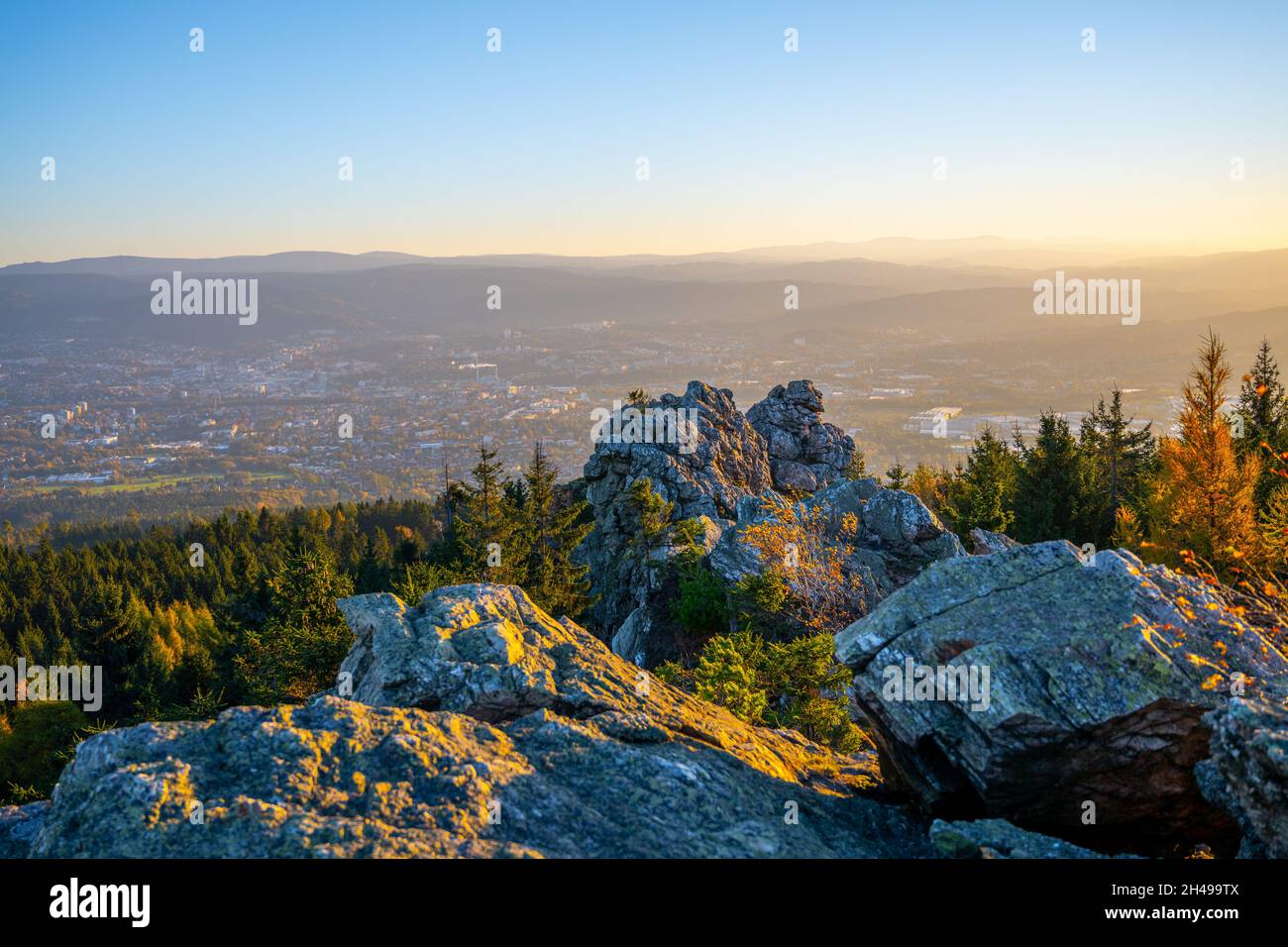 Formazione rocciosa al tramonto del mattino Foto Stock