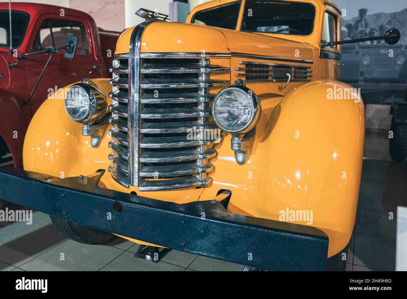 1947 American Classic Yellow Truck prodotto a Chicago. Foto Stock