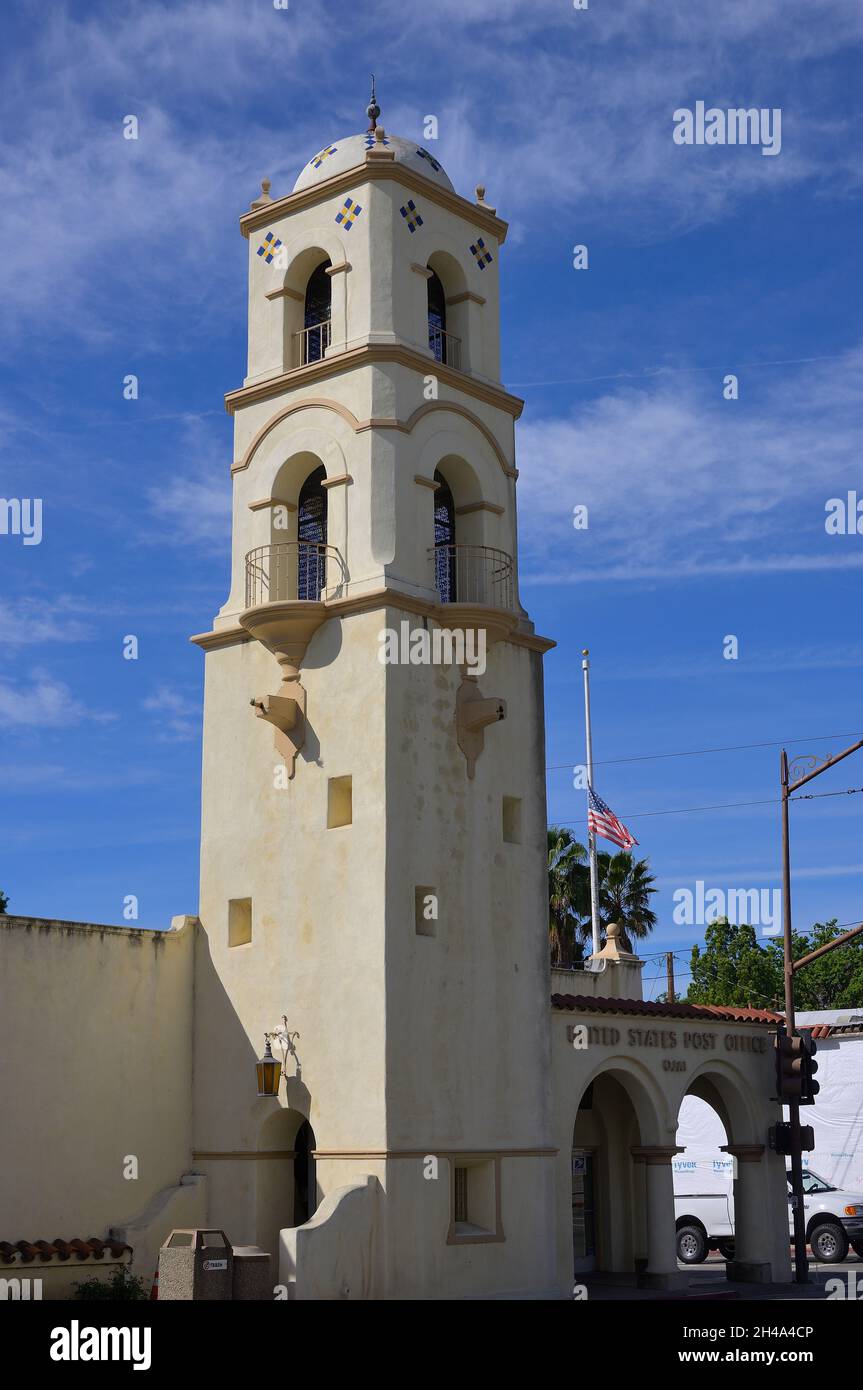 La pittoresca area del centro sulla strada principale, Ojai CA Foto Stock