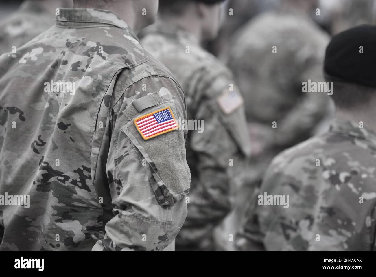 Giornata dei veterani. Soldati STATUNITENSI. Esercito DEGLI STATI Uniti. USA patch flag sulla divisa militare degli Stati Uniti. Forze armate degli Stati Uniti. Foto Stock