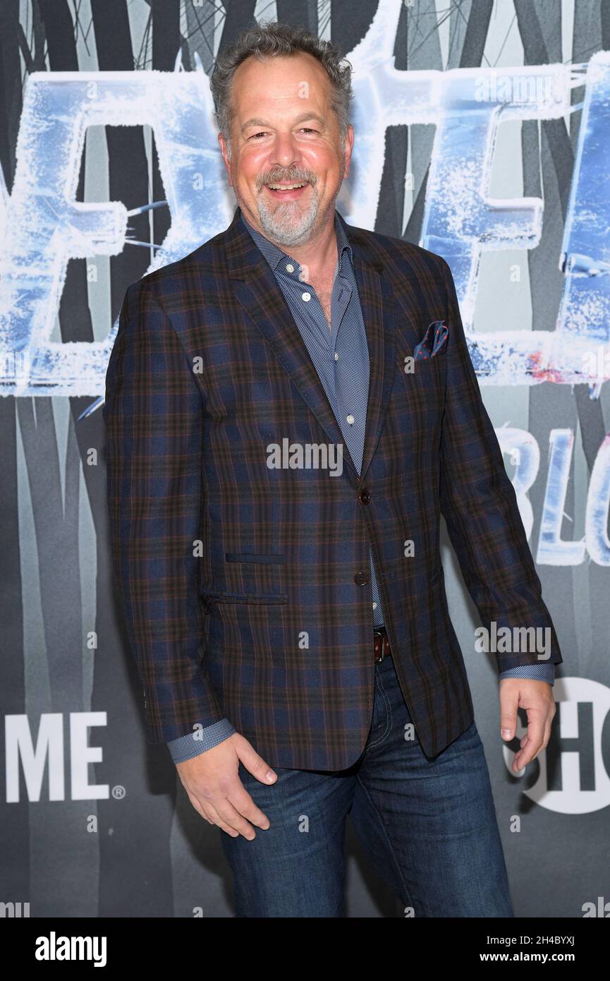 New York, Stati Uniti. 01 Novembre 2021. David Costabile partecipa alla prima mondiale della serie 'Dexter: New Blood' ad Alice Tully Hall, Lincoln Center, New York, NY, 1 novembre, 2021. (Foto di Anthony Behar/Sipa USA) Credit: Sipa USA/Alamy Live News Foto Stock