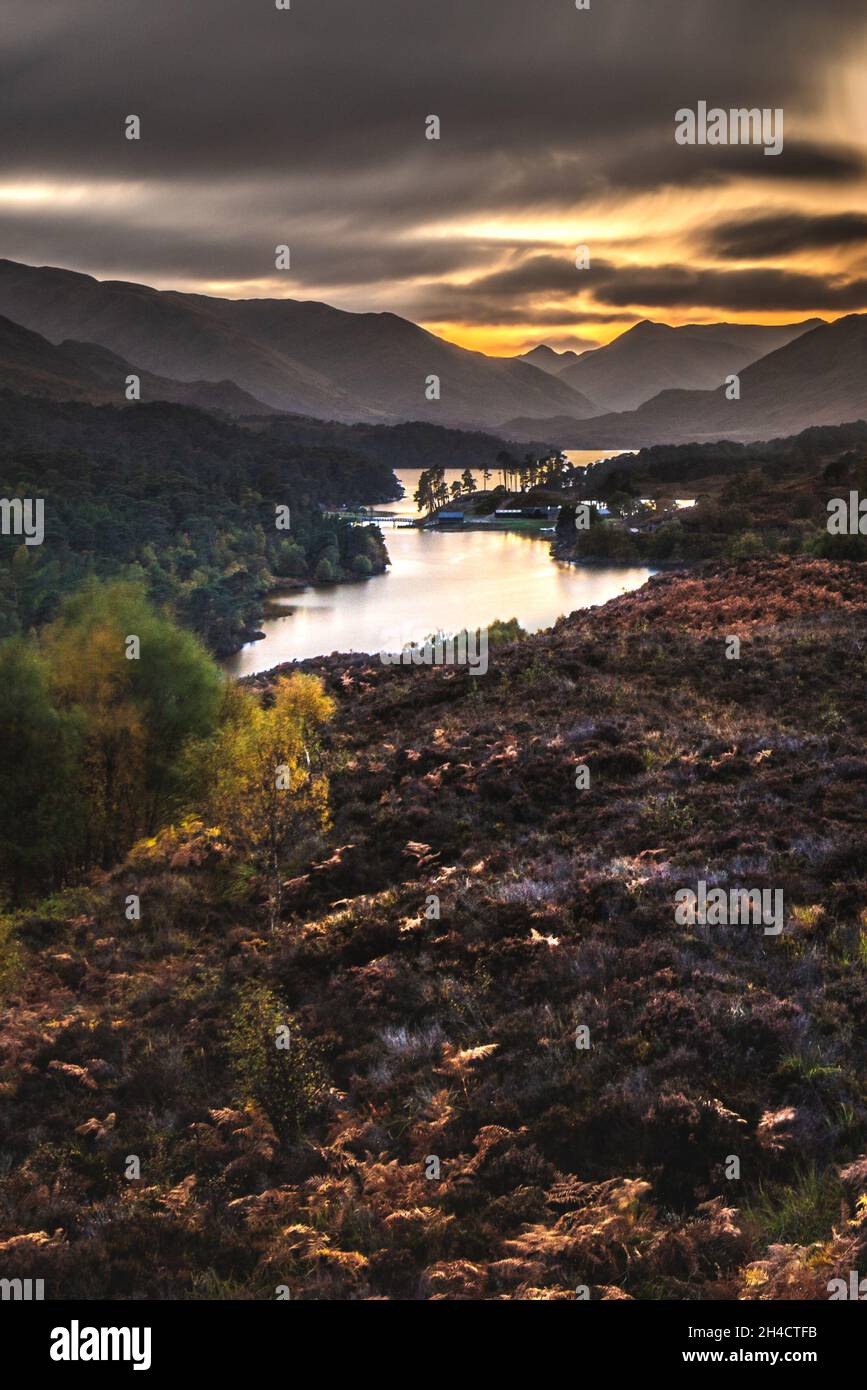 Tramonto su Glen Affric, Highlands scozzesi Foto Stock