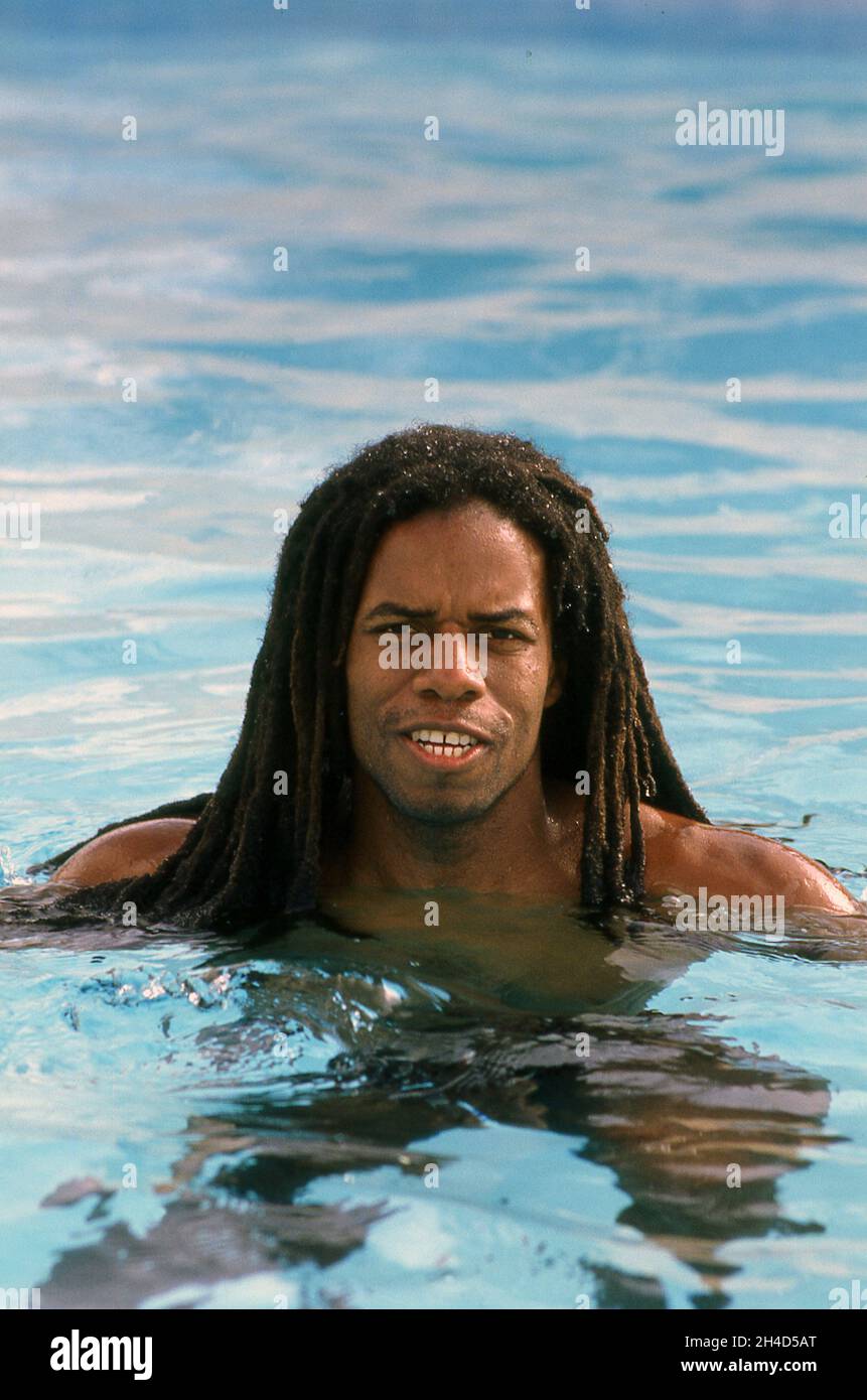 Eddy Grant a casa sua Baileys Plantation Barbados 1983 Foto Stock