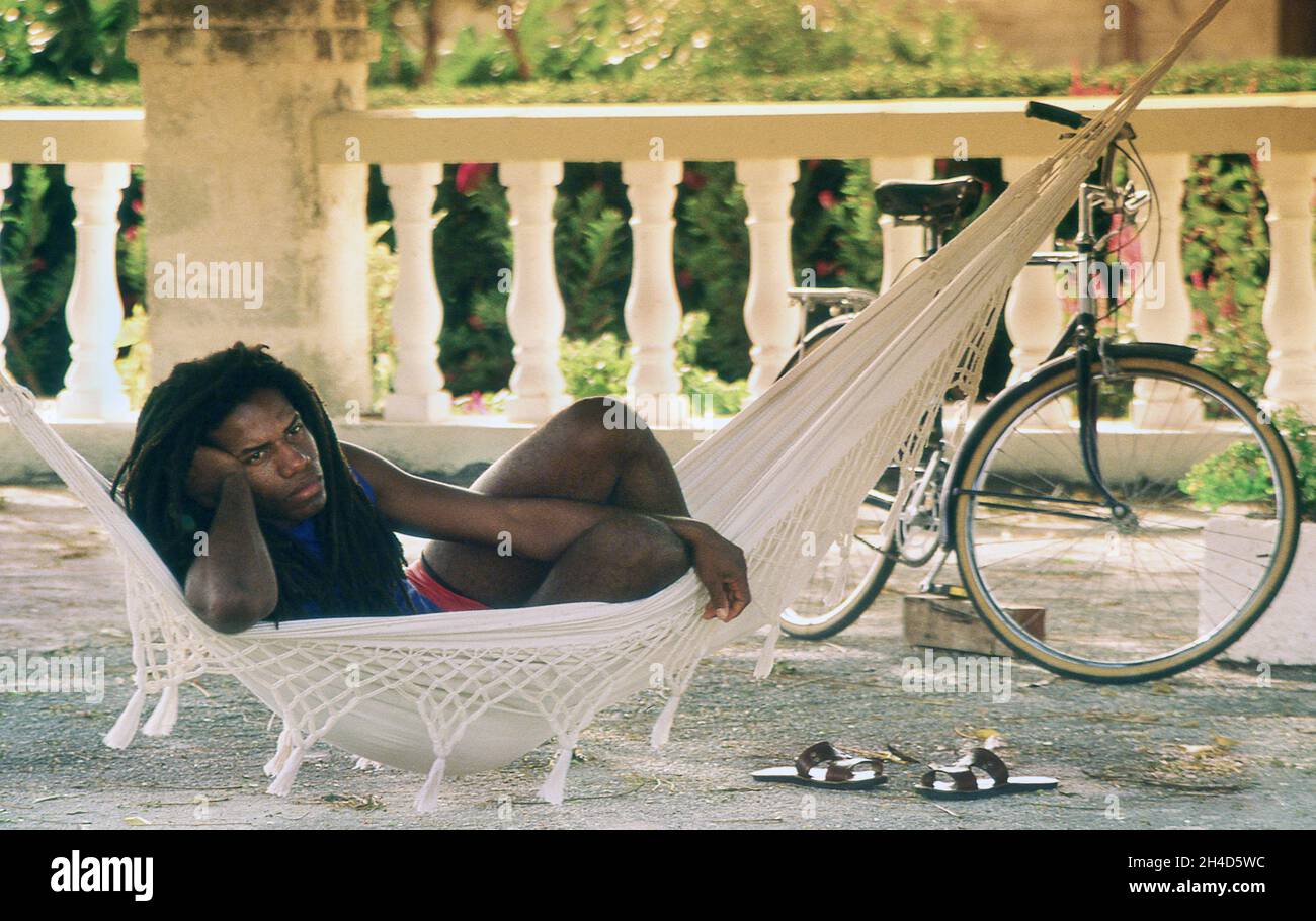 Eddy Grant a casa sua Baileys Plantation Barbados 1983 Foto Stock