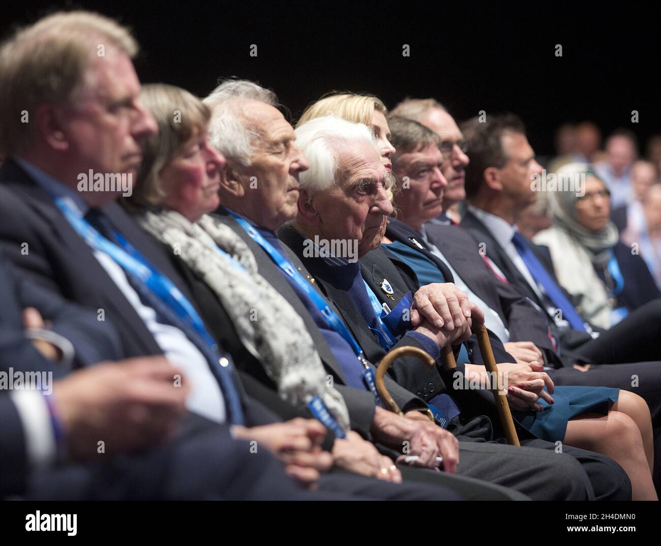 I delegati ascoltano il Segretario di Stato per lo sviluppo Internazionale Justine Greening nel primo giorno della conferenza annuale del Partito conservatore presso il Centro Centrale Congressi di Manchester. Foto Stock