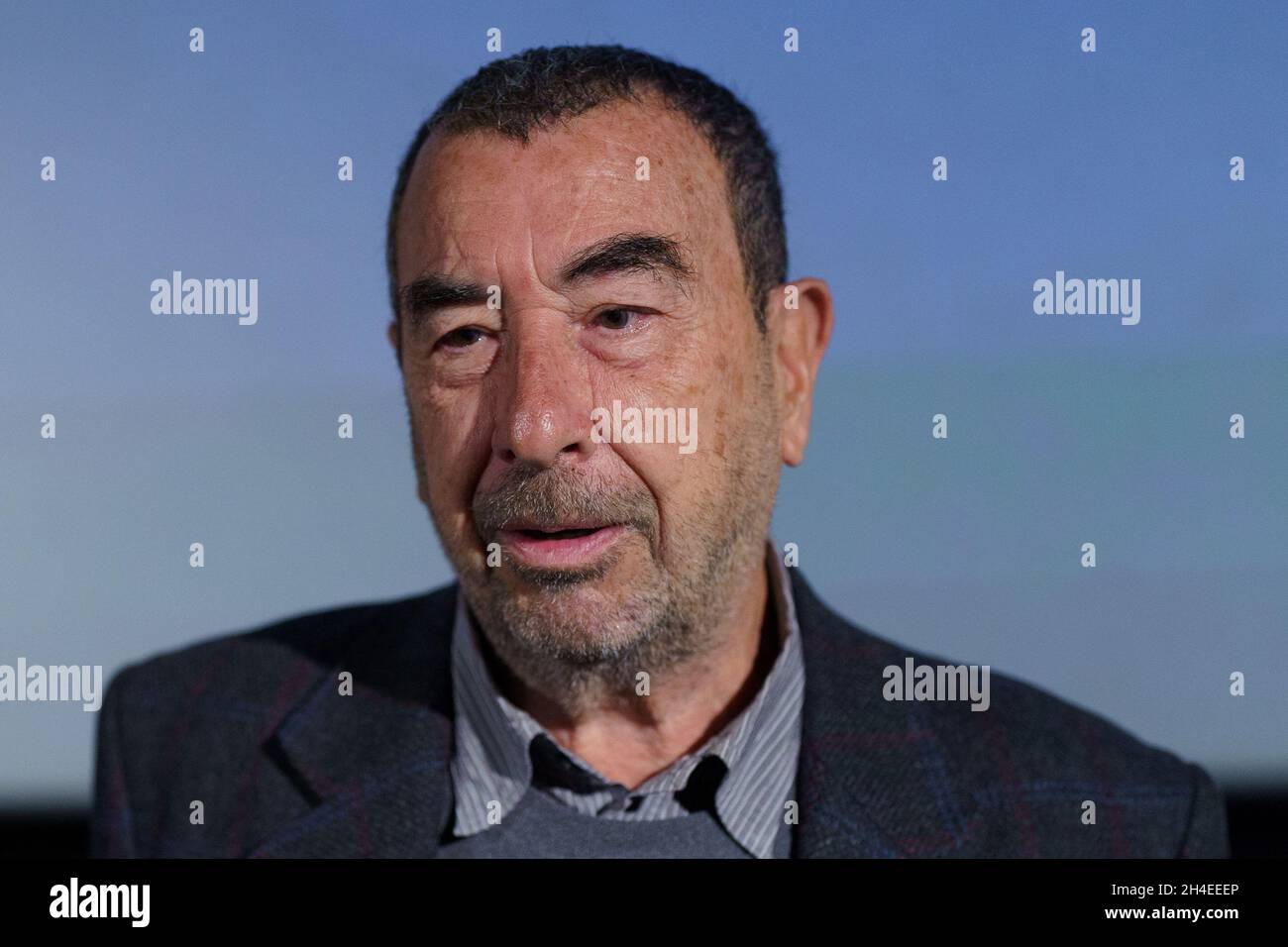 Madrid, Spagna. 2 novembre 2021. Il regista spagnolo Jose Luis Garci presenta 'Classici' al cinema Cinesa Proyecciones di Madrid. Credit: SOPA Images Limited/Alamy Live News Foto Stock