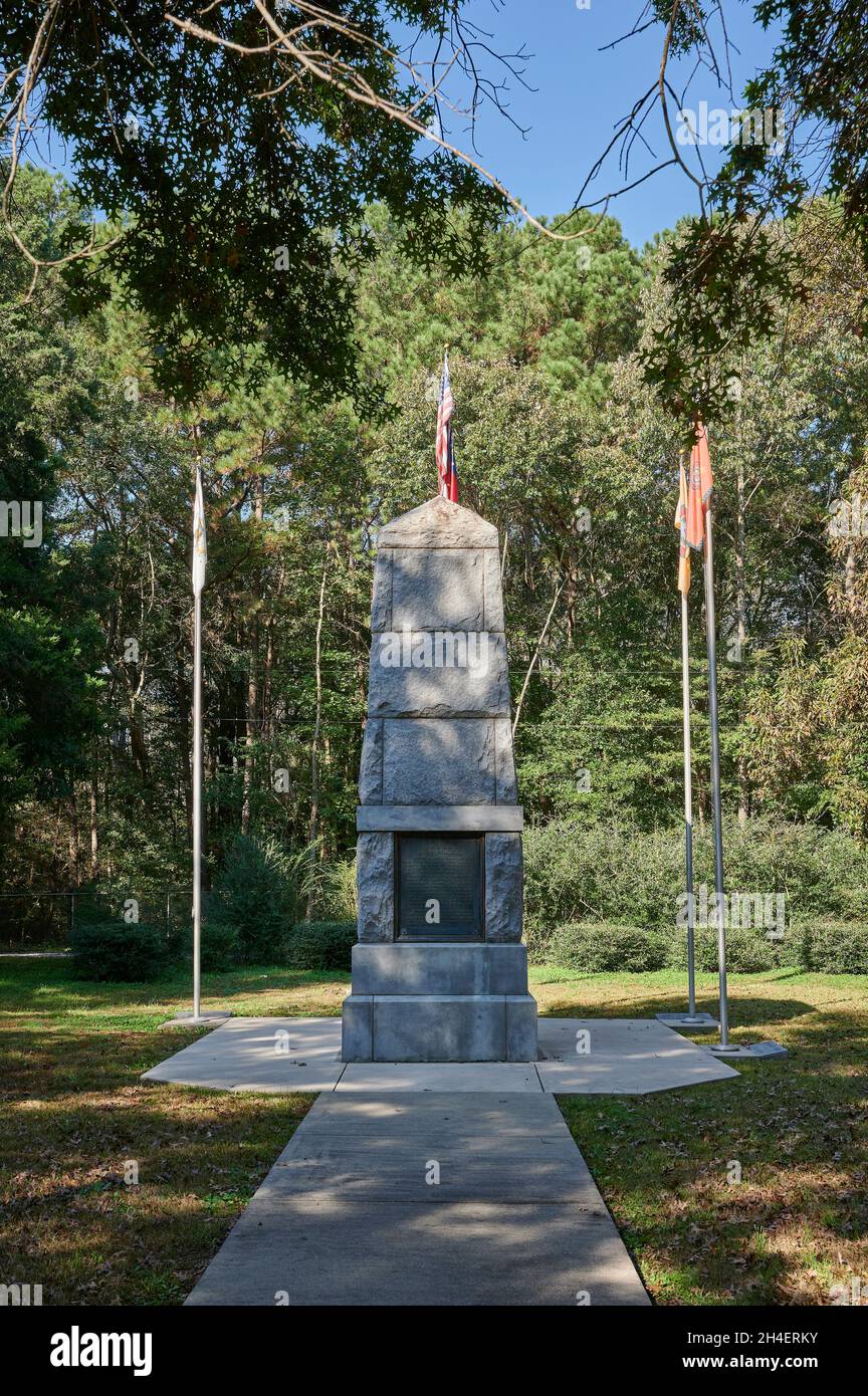 Cherokee Indian Memorial presso il sito storico di New Echota a Calhoun, Georgia, USA, lungo la scia delle lacrime. Foto Stock