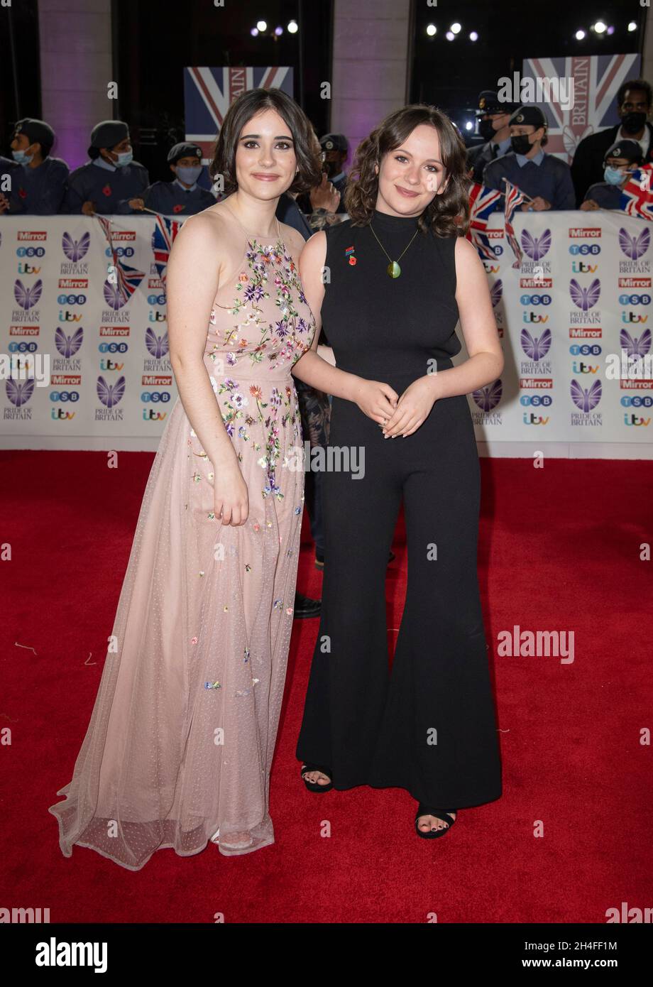 LONDRA - INGHILTERRA 30 OTT: Amy ed Ella Meeke partecipano ai premi Pride of Britain in collaborazione con TSB al Grosvenor House Hotel, Park Street, Londo Foto Stock