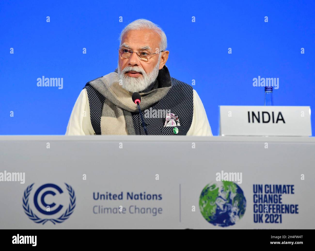 Glasgow, Regno Unito. 2 novembre 2021. Il primo ministro indiano Narendra modi affronta il lancio dell'infrastruttura per gli Stati dell'isola resilienti durante il COP26 U.N. Climate Summit al Glasgow Science Center, 2 novembre 2021 a Glasgow, Scozia.Credit: PIB Photo/PIB Photo/Alamy Live News Foto Stock