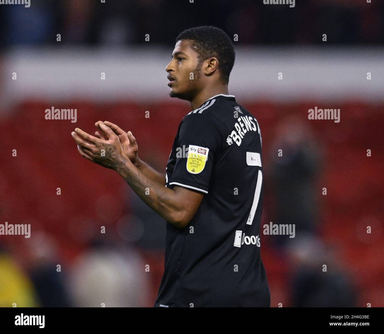 Rhian Brewster #7 di Sheffield United applaude i fan alla fine della partita, il 11/2/2021. (Foto di Craig Thomas/News Images/Sipa USA) Credit: Sipa USA/Alamy Live News Foto Stock