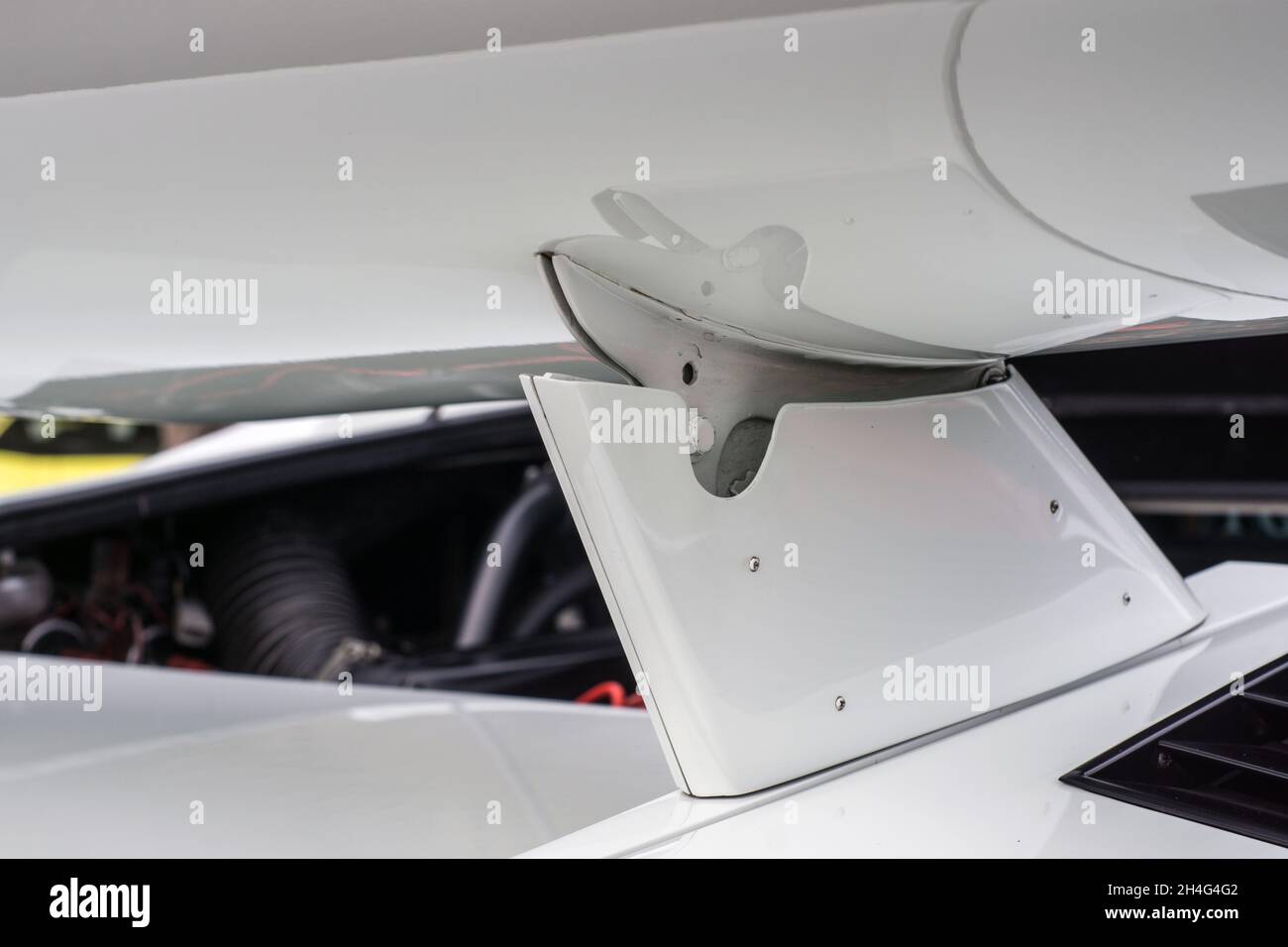 Dettaglio della parte inferiore del parafango posteriore su una Lamborghini Countach LP5000 Quattrovalle sport super car Foto Stock
