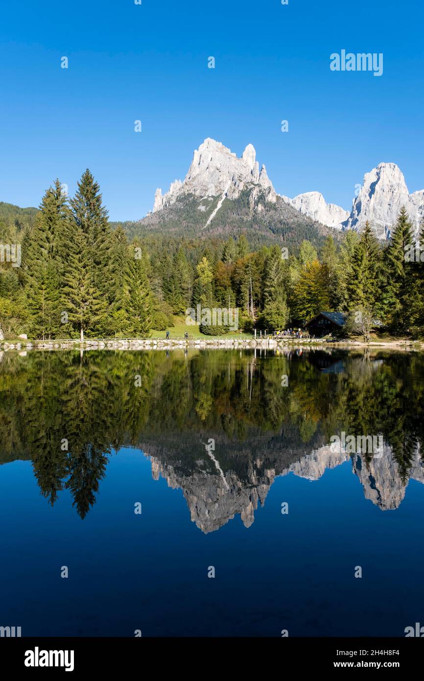 Lago Welsperg, Val canali, Parco Naturale Paneveggio pale di San Martino, Passo di Rollepass, Trentino, Italia Foto Stock