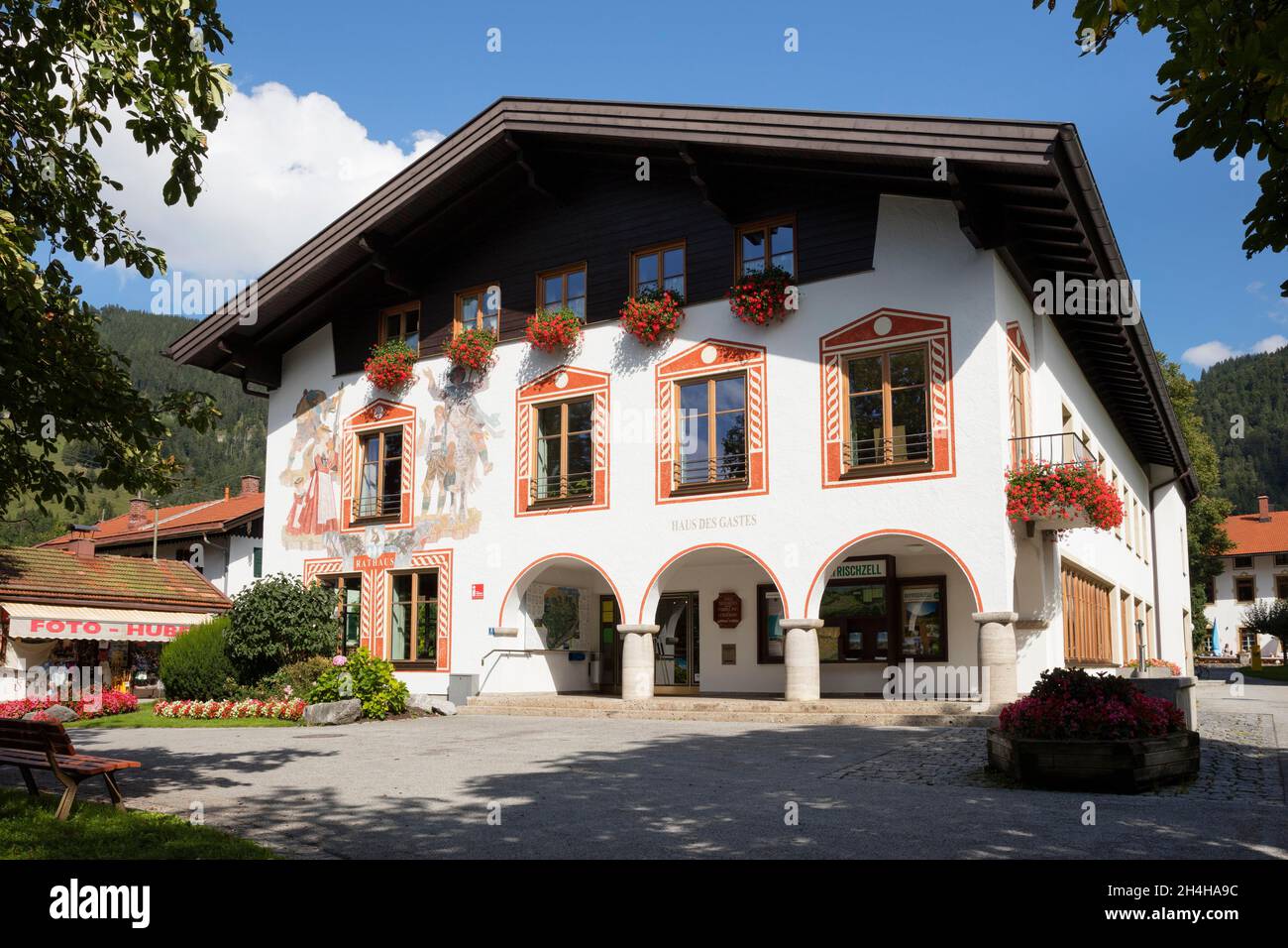 Haus des Gastes, Municipio, Bayrischzell, Baviera superiore, Baviera, Germania Foto Stock