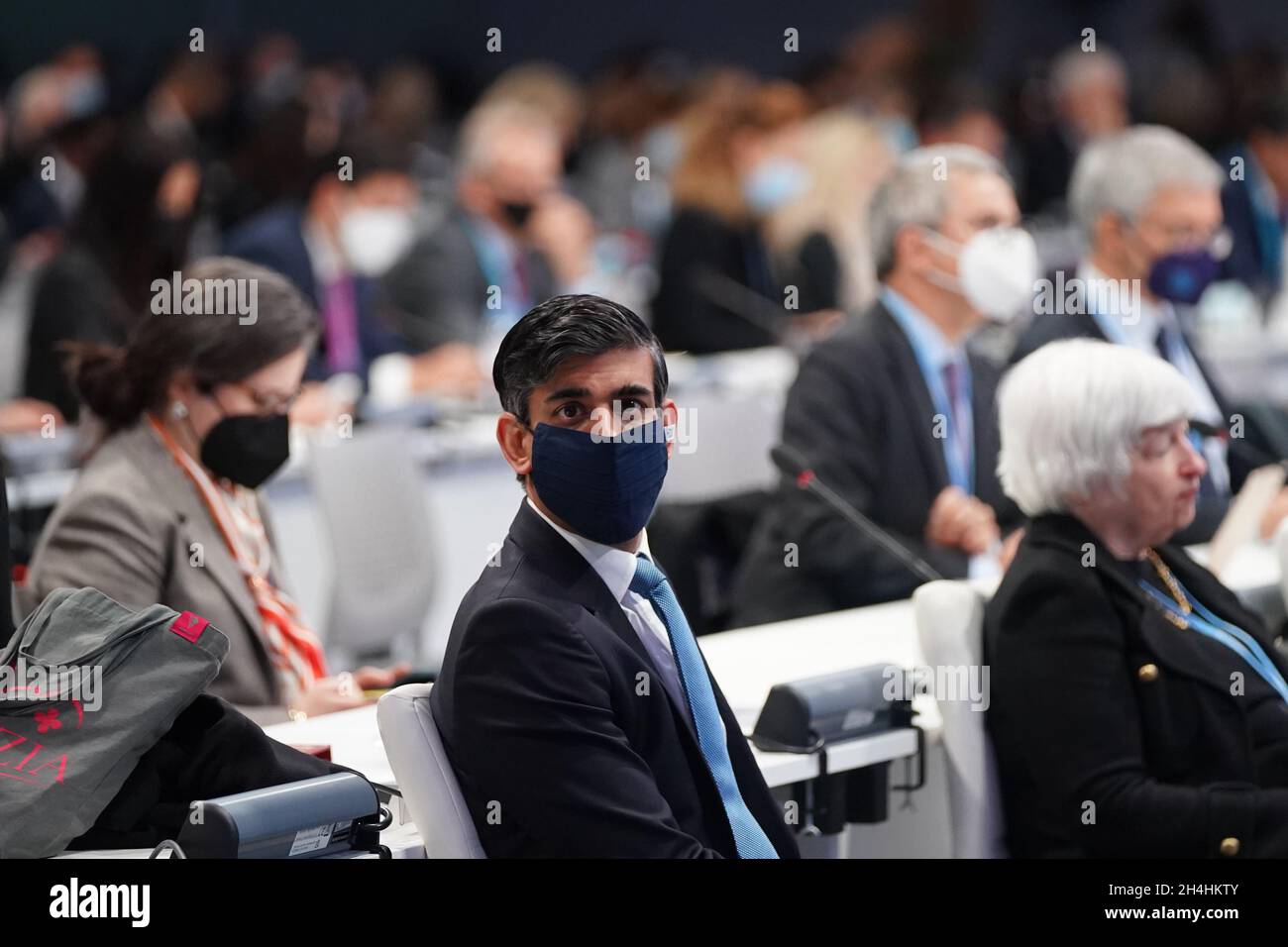 Il Cancelliere Rishi Sunak al vertice del Cop26 presso lo Scottish Event Campus (SEC) a Glasgow, dove ha incontrato un gruppo di ministri delle finanze che stanno sostenendo un piano per creare nuovi standard globali di reporting sul clima. Data foto: Mercoledì 3 novembre 2021. Foto Stock