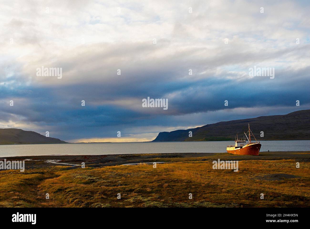 Islande. Fjord du Nord Ouest de Patreksfjordur. // Islanda. Fiordo di Patreksfjordur. Foto Stock