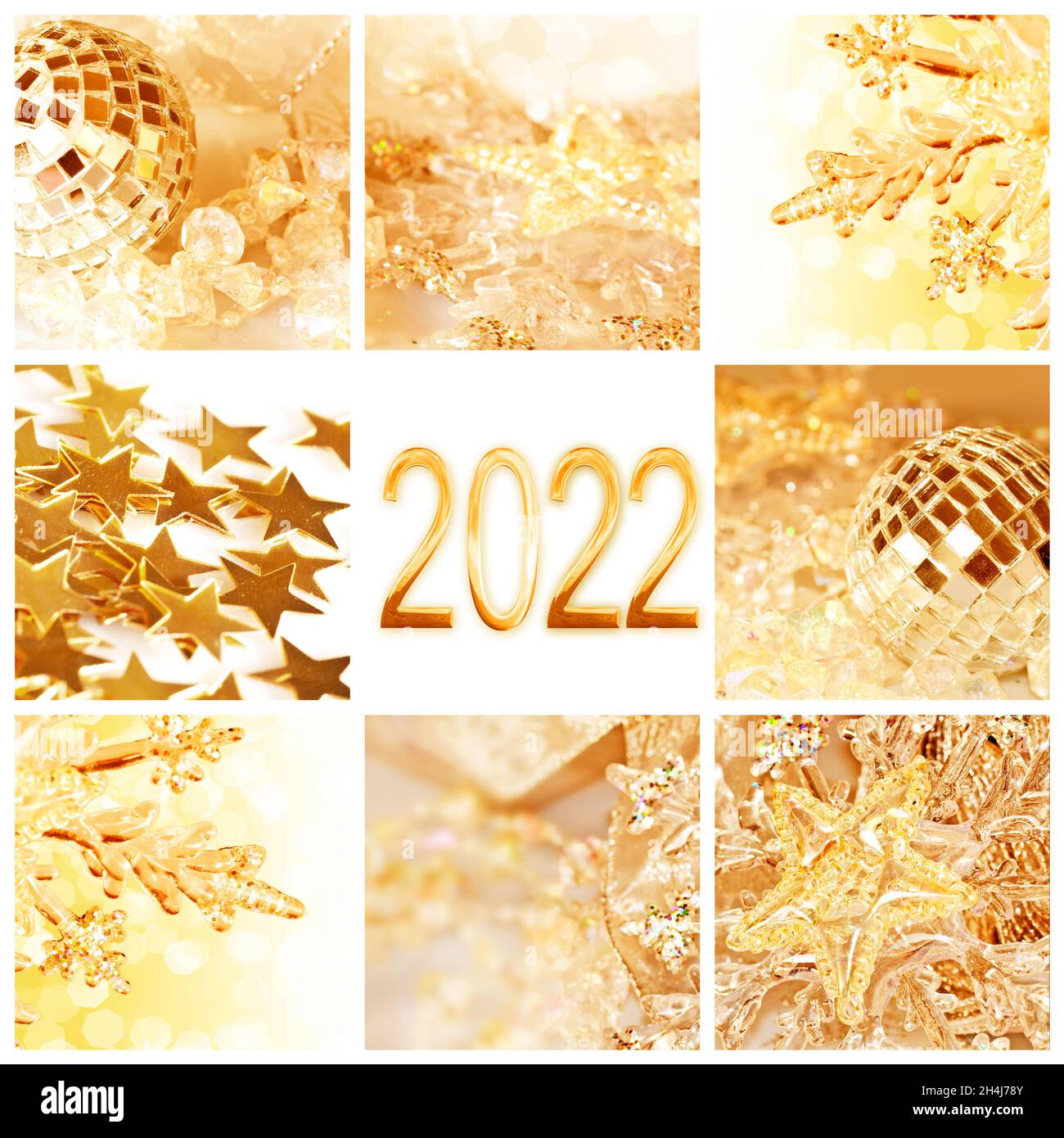 2022, addobbi natalizi d'oro collage quadrato biglietto di auguri Foto Stock