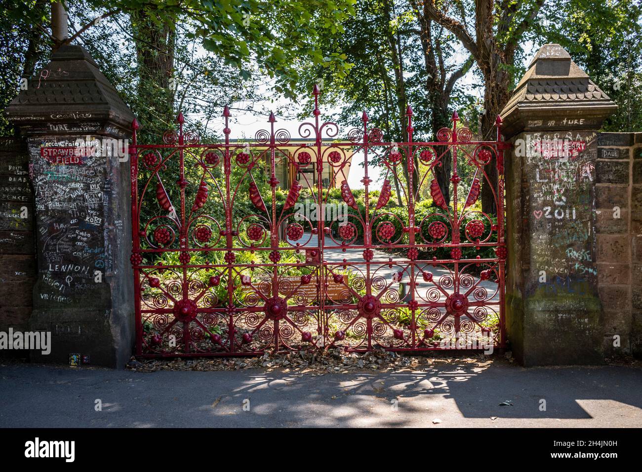 Strawberry Field Gates, Liverpool, Regno Unito. Come canzone su nella canzone dei Beatles 'Strawberry Fields for Ever' Foto Stock