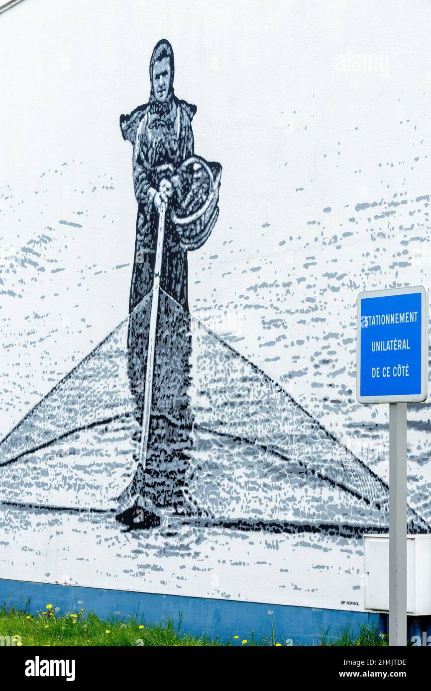 Francia, Pas de Calais, Cote d'Opale, Etaples, Arte di strada, Murale di Jef aerosol Foto Stock
