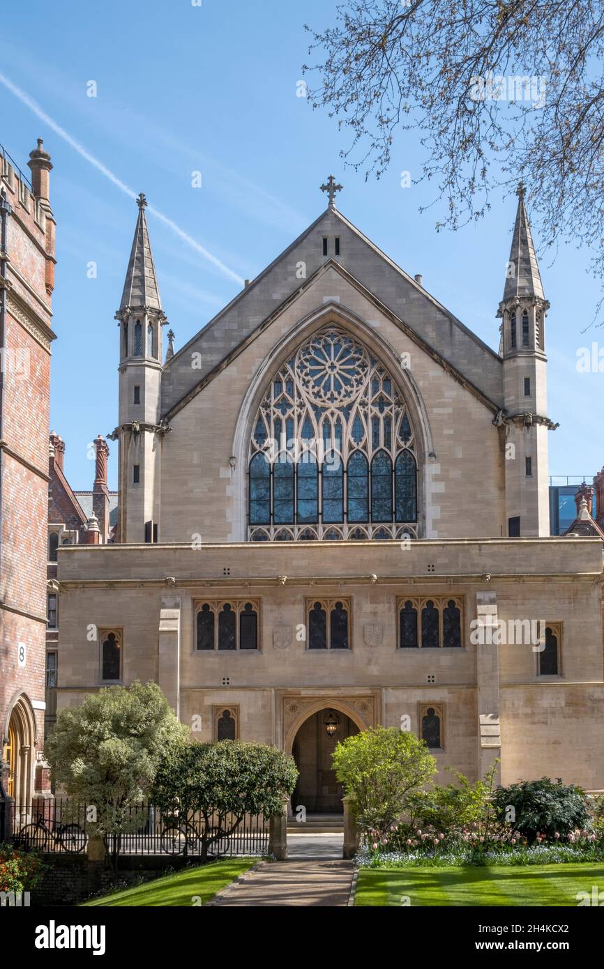 Londra, cappella gotica del XVII secolo, Lincoln's Inn - società legale dei barristers (avvocati), dove John Donne predicò il suo sermone 'No Man is an Island'. Foto Stock