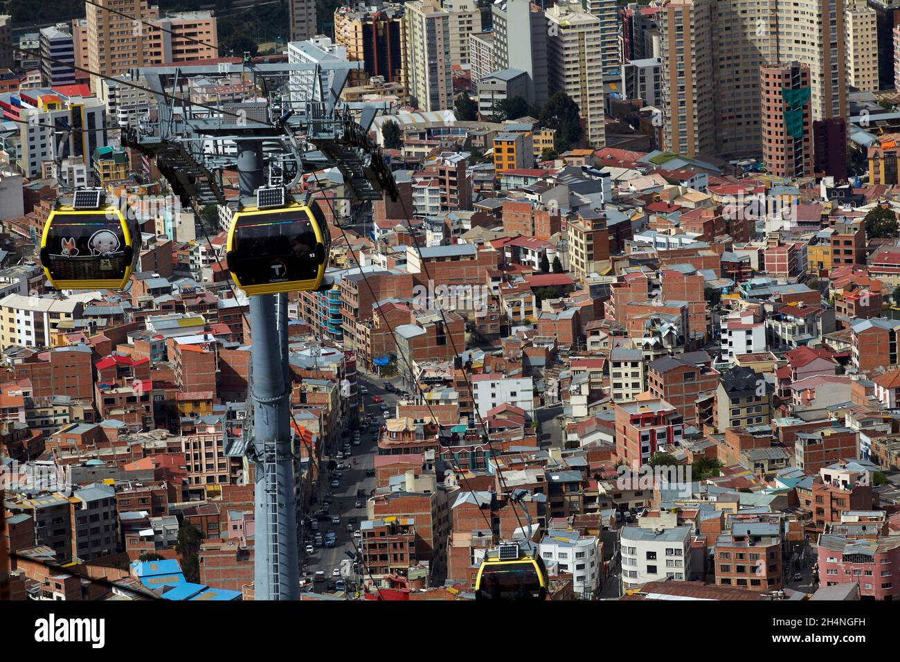 Rete di teleferico cabinovia, alta sopra la Paz, Bolivia, Sud America Foto Stock
