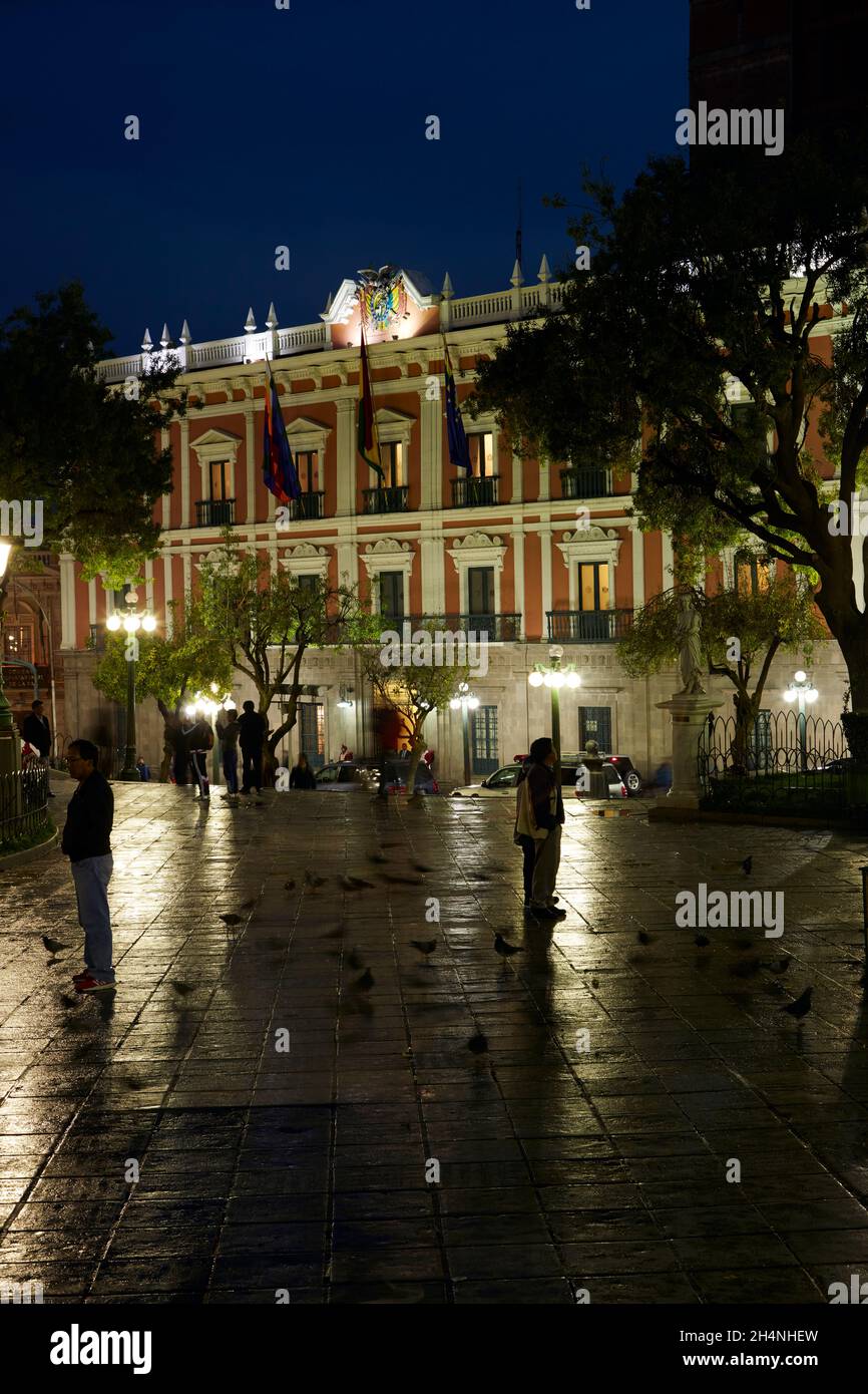 Palacio Quemado (Palazzo Presidenziale) al tramonto, Plaza Murillo, la Paz, Bolivia, Sud America Foto Stock