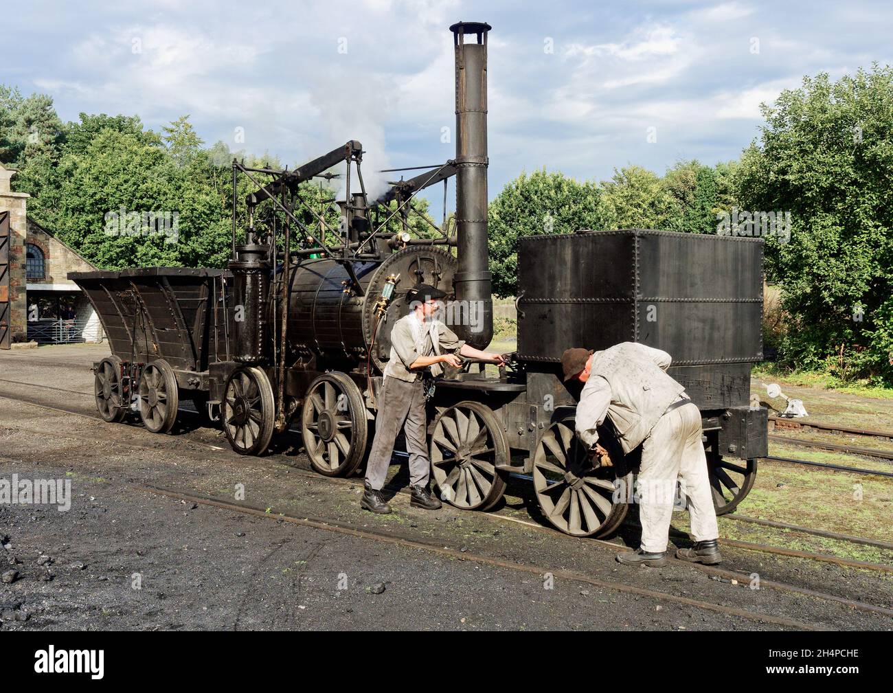 'Puffing Billy' una replica di un motore costruito nel 1813-1814 da William Hedleyn visto sul Pockerly Tramway al Beamish Museum nella contea di Durham. Foto Stock