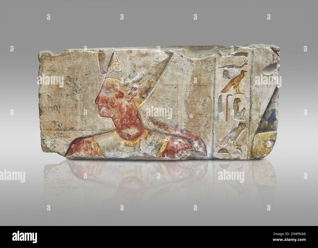 Ancinet decorazione della tomba egiziana raffigurante Ramesse II, 1279-1213 a.C. Dal piccolo tempio costruito dal re Rameses II ad Abydos. Museo del Louvre N 127 OR Foto Stock