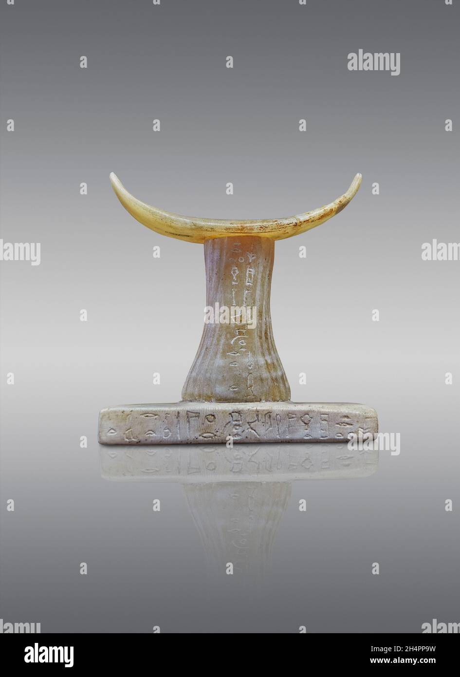 Poggiatesta egiziano per dormire di cortisan Metou, 2350-200 AC, yombe RS6 Moyenne, alabastro. Museo del Louvre E11479 o E22285. Foto Stock