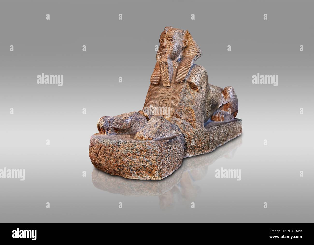 Statua egiziana scultura di una sfinge, circa 1750 AC, fine New Empire, da Tanis san-el-hagar, granito. Museo del Louvre inv A21 o N21. Royal sfinge ly Foto Stock