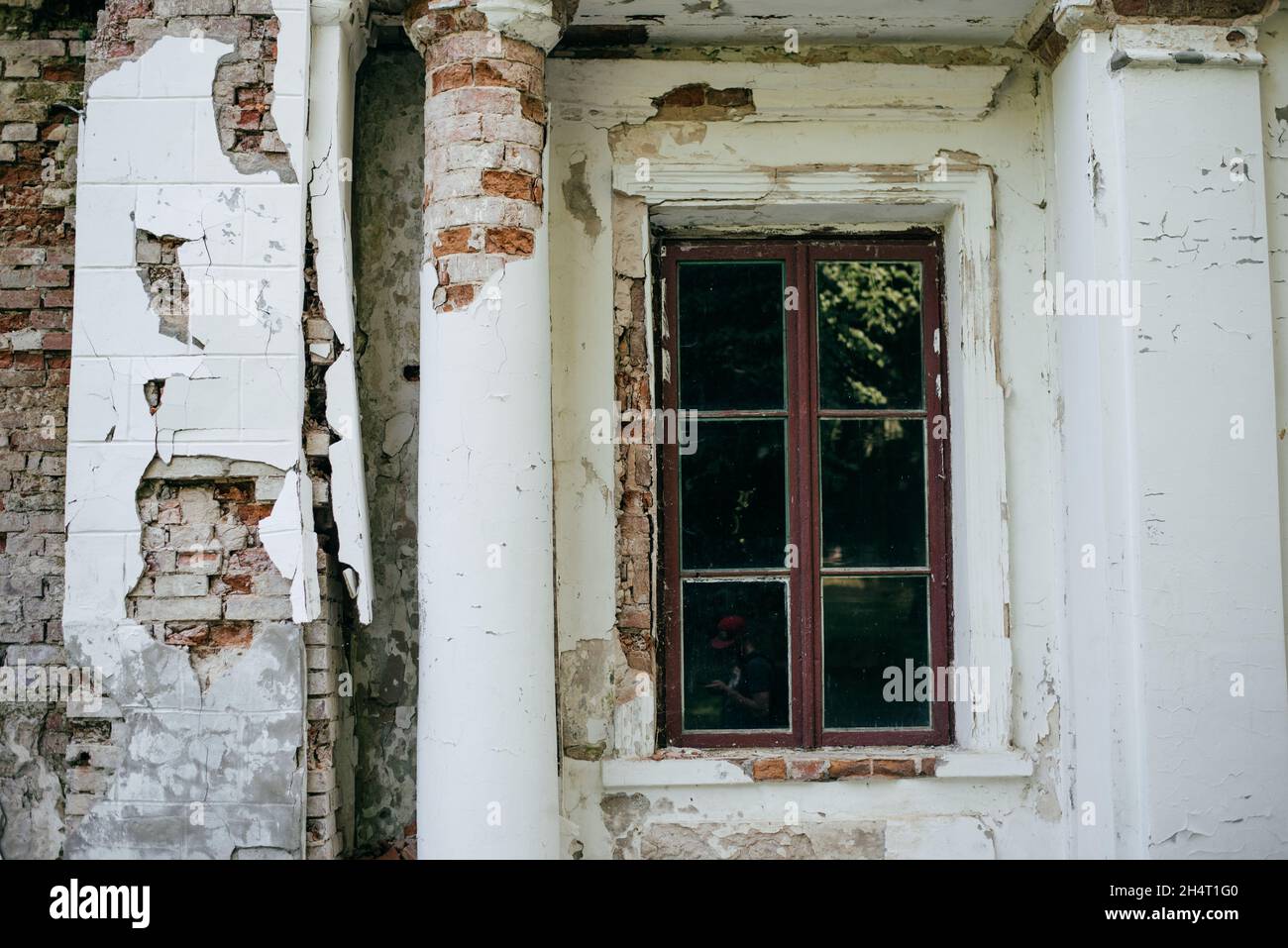 vecchio muro di costruzione con intonaco strofinato Foto Stock