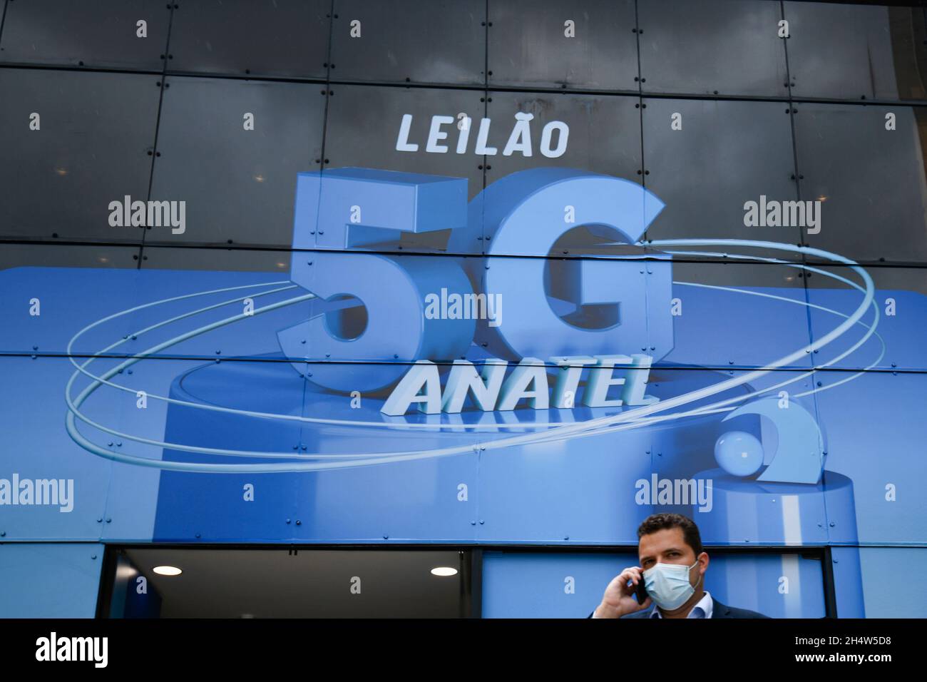 DF - Brasilia - 11/04/2021 - BRASILIA, ASTA 5G - Anatel si esibisce giovedì 4 novembre, l'asta per il 5G. Foto: Mateus Bonomi/AGIF/Sipa USA Credit: Sipa USA/Alamy Live News Foto Stock