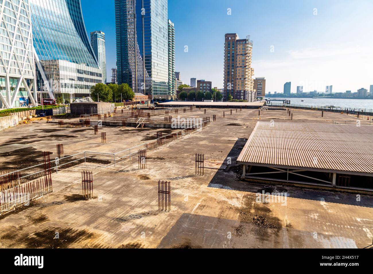 In fase di costruzione del progetto di sviluppo Riverside South, Westferry Circus, Canary Wharf, Londra, Regno Unito Foto Stock