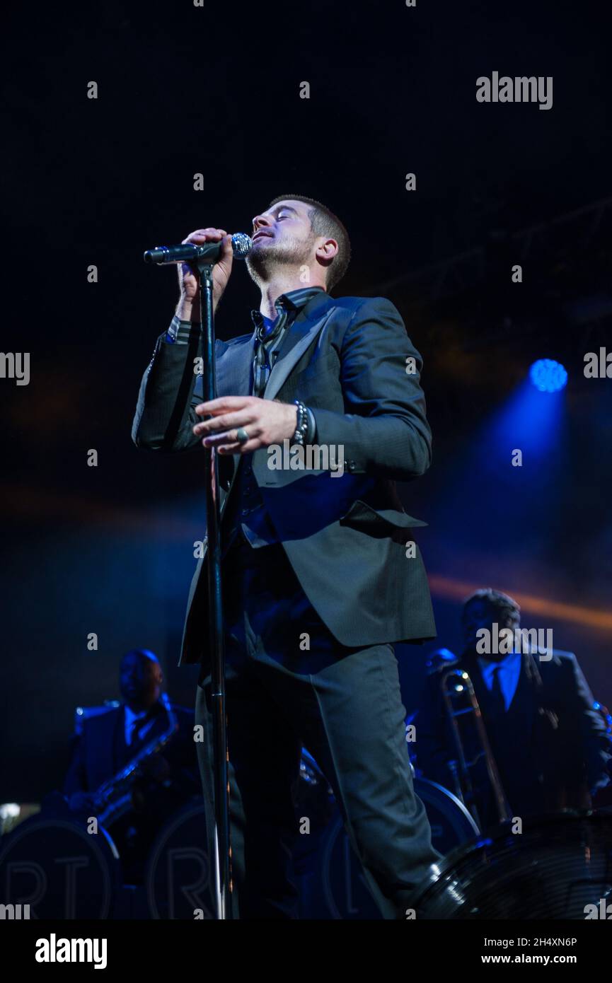 Robin Thicke vivo sul palco il giorno 2 del Wireless Festival il 5 luglio a Perry Park - Birmingham Foto Stock