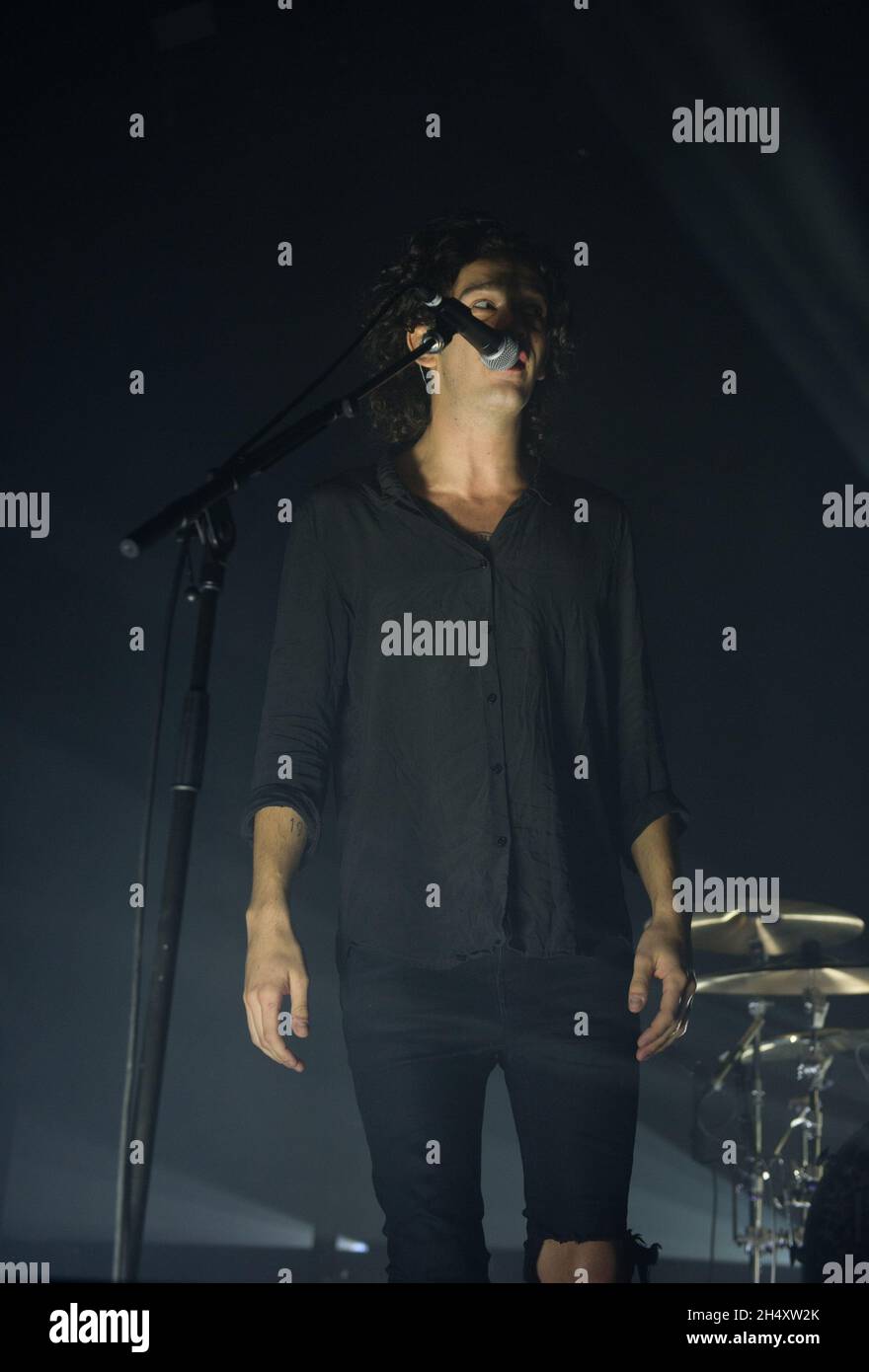 Matthew Healy del 1975 live on stage on Monday 29 September at Civic Hall, Wolverhampton Foto Stock
