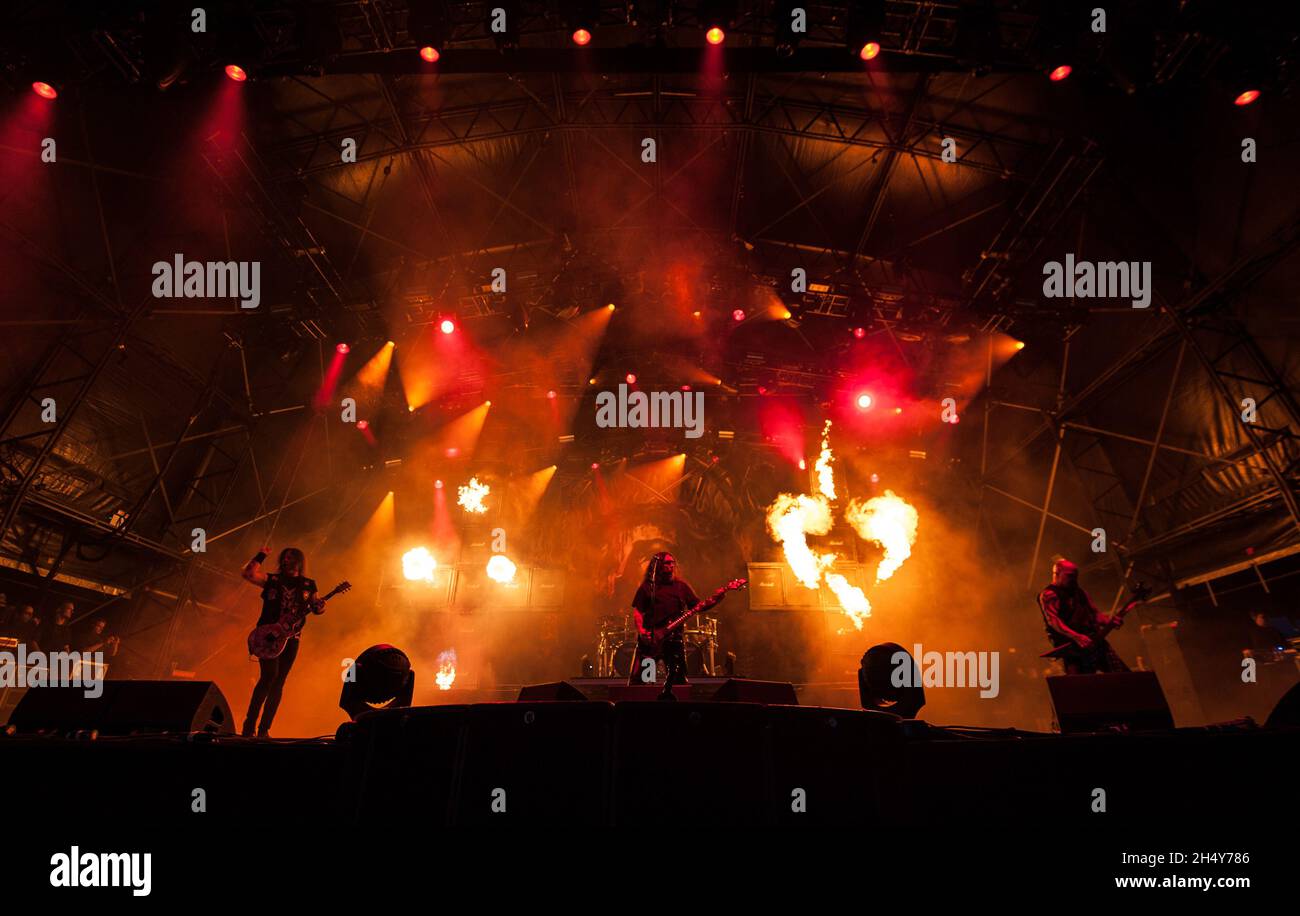 Tom Araya, Kerry King e Gary Holt of Slayer si esibiscono dal vivo sul palco al festival di Bloodstock il 14 2016 agosto a Catton Hall, Regno Unito. Foto Stock