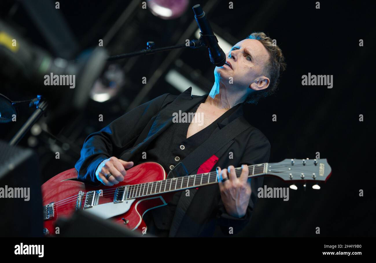 Martin Gore of Depeche Mode si esibisce dal vivo sul palco al London Stadium di Londra, Regno Unito. Data foto: Sabato 03 giugno, 2017. Photo credit: Katja Ogrin/ EMPICS Entertainment. Foto Stock