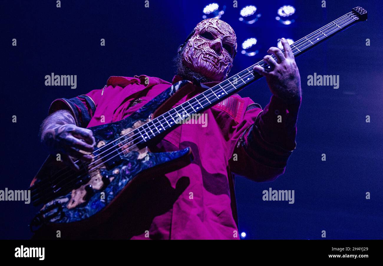 Alessandro Venturella di Slipknot si esibisce sul palco all'Arena Birmingham durante il We are not your Kind World Tour il 24 gennaio 2020 a Birmingham, Regno Unito. Data foto: Venerdì 24 gennaio 2020. Photo credit: Katja Ogrin/EMPICS Entertainment. SOLO PER USO EDITORIALE Foto Stock