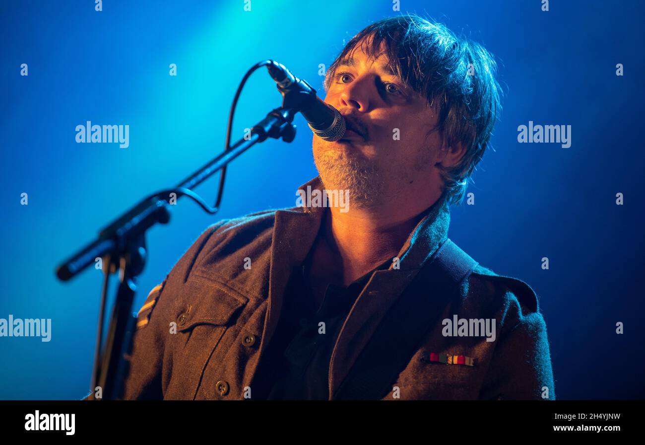 Pete Doherty of the Libertines si esibisce alle rovine della cattedrale di Coventry il 01 agosto 2021 a Coventry, Regno Unito. Data foto: Domenica 01 agosto 2021. Photo credit: Katja Ogrin/EMPICS Entertainment. Foto Stock