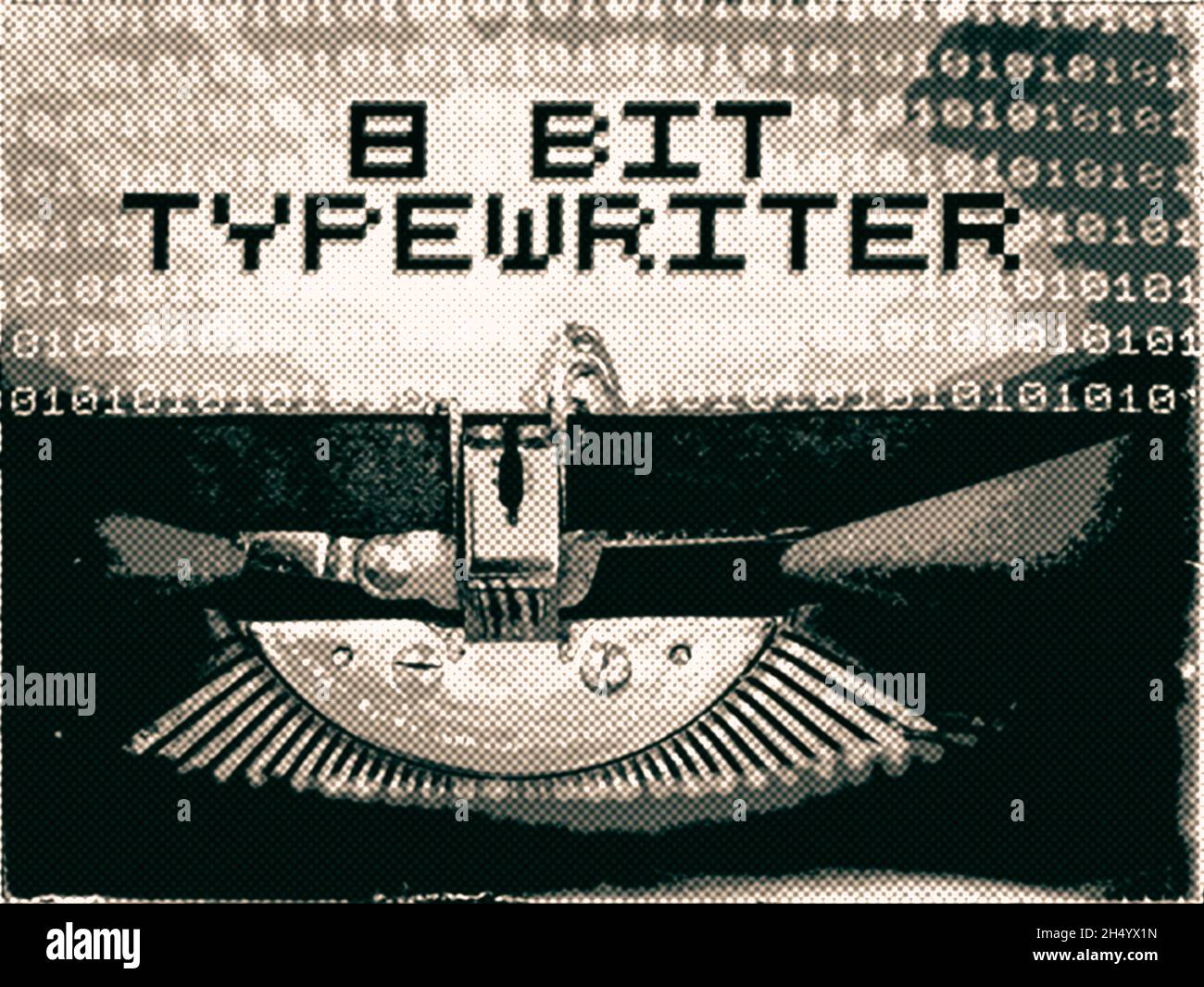 Typewriter a 8 bit visualizzato su una macchina da scrivere classica in un font a 8 bit Foto Stock