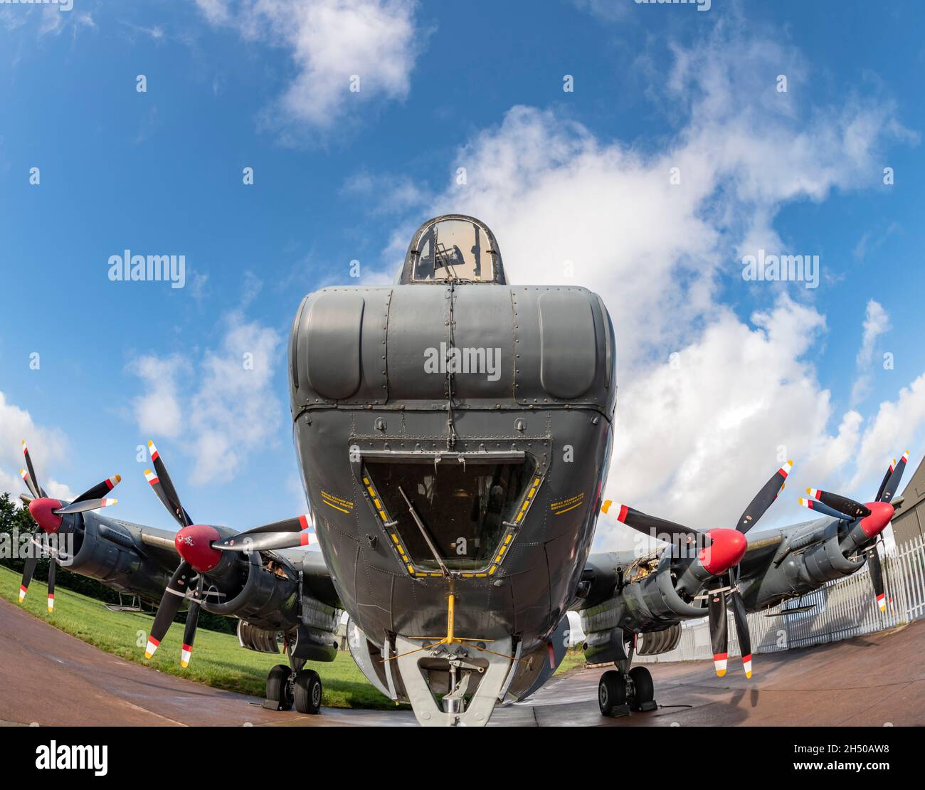 RAF Avro Shackleton WR974 al South Wales Aviation Museum Foto Stock