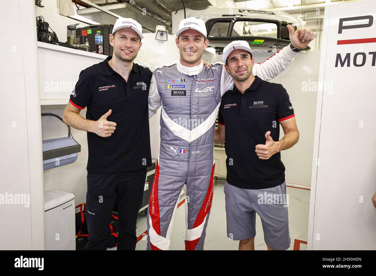 Sakhir, Bahrein. 05 novembre 2021. 92 Estre Kevin (fra), Jani Neel (che), Christensen Michael (dnk), Porsche GT Team, Porsche 911 RSR - 19, POLE POSITION durante la 8 ore del Bahrain, 6° round del FIA World Endurance Championship 2021, FIA WEC, sul circuito Internazionale del Bahrain, dal 4 al 6 novembre 2021 a Sakhir, Bahrain - Foto: Francois Flamand/DPPI/LiveMedia Credit: Independent Photo Agency/Alamy Live News Foto Stock