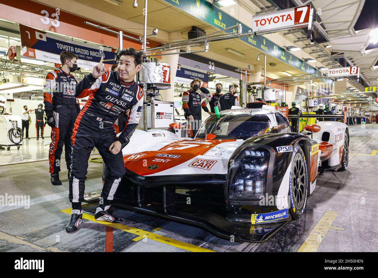 KOBAYASHI KAMUI (JPN), TOYOTA GAZOO RACING, TOYOTA GR010 - IBRIDA, POLE POSITION durante le 8 ore di Bahrain. , . FIA World Endurance Championship, FIA WEC, sul circuito Internazionale del Bahrain, dal 4 al 6 novembre 2021 a Sakhir, Bahrain - Foto: Francois Flamand/DPPI/LiveMedia Credit: Independent Photo Agency/Alamy Live News Foto Stock