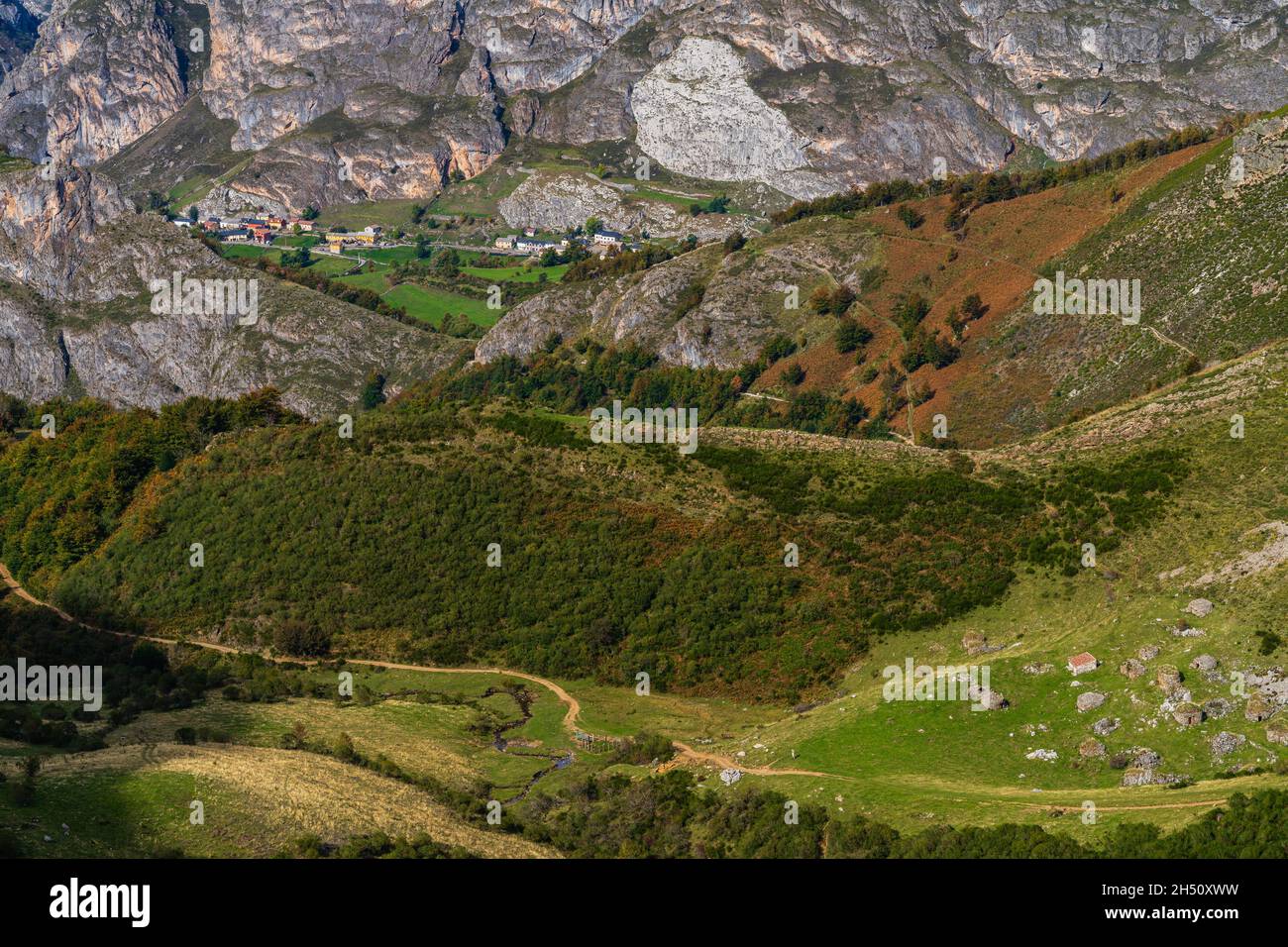 Paesaggio autunnale nel parco naturale di Somiedo nelle Asturie. Foto Stock