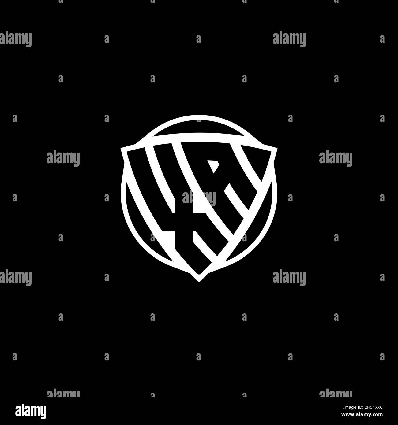Lettera del logo XA Monogram con forma a scudo triangolare isolata su sfondo bianco. Logo radioattivo, triangolo radioattivo e forma di scudo Illustrazione Vettoriale