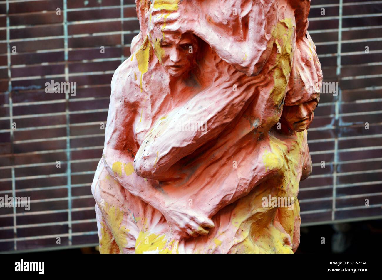 Colonna di vergogna (國殤之柱) scultura dell'artista danese Jens Galschiøt all'Università di Hong Kong, 2021 Foto Stock