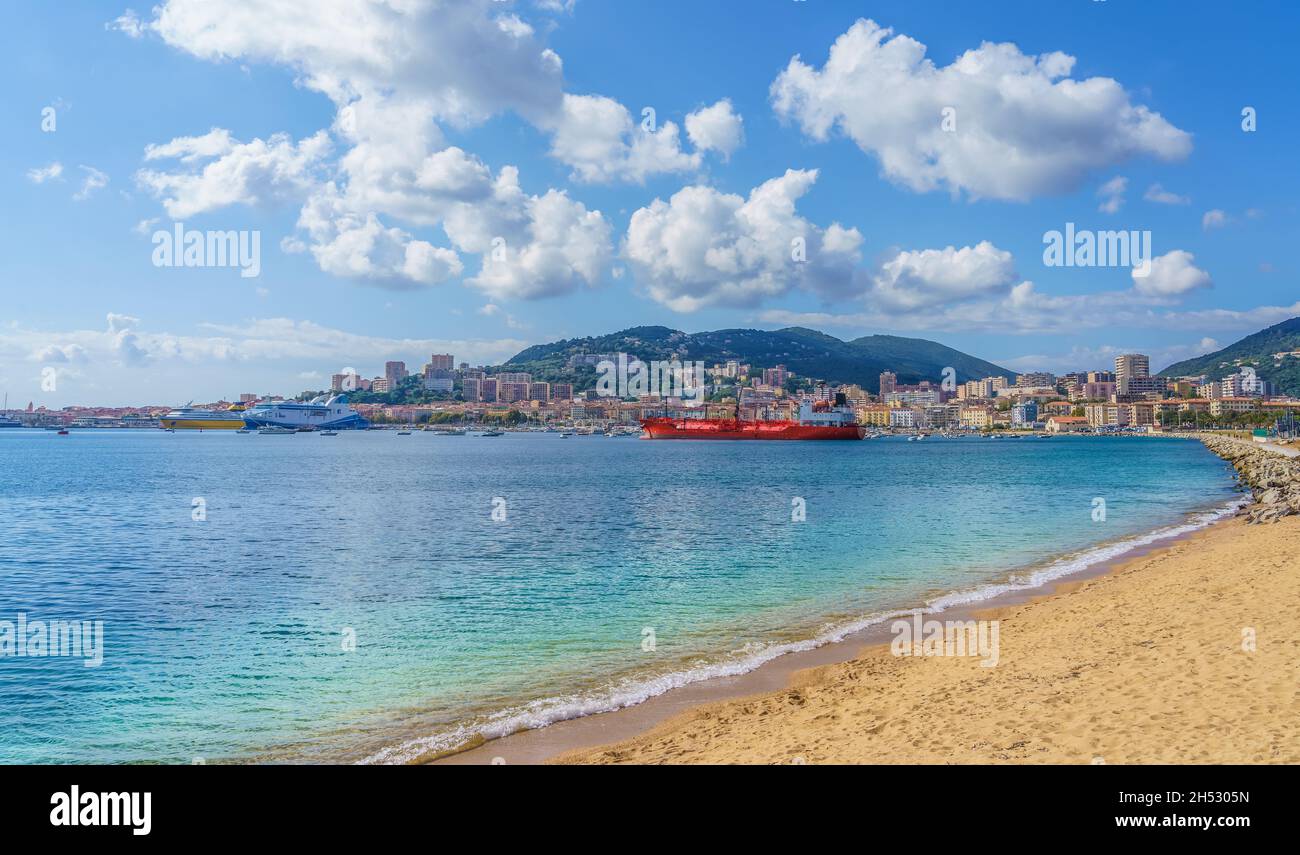 Paesaggio con plage du Ricanto a Ajaccio, Corsica isola, Francia Foto Stock