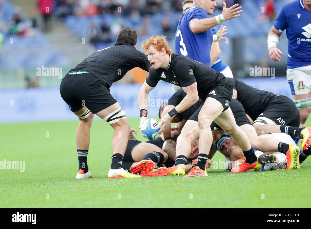 Roma, Italia. 6 novembre 2021. Brad Weber (Nuova Zelanda) durante l'Italia vs New Zeland, gara di rugby della Coppa delle nazioni d'autunno a Roma, Italia, Novembre 06 2021 Credit: Independent Photo Agency/Alamy Live News Foto Stock