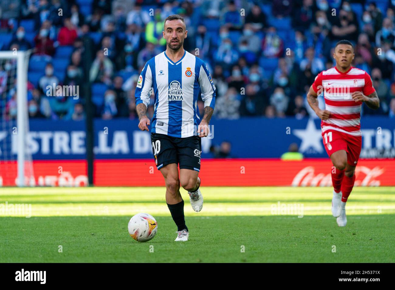 Barcellona, Spagna. 6 novembre 2021. SPAGNA-CALCIO-LA LIGA SANTANDER-RCD ESPANYOL VS GRANADA CF. La Liga Santander partita tra RCD Espanyol e Granada CF in RCD Stadium, el Prat, Spagna, il 6 novembre 2021. © Joan Gosa 2021 Credit: Joan Gosa Badia/Alamy Live News Foto Stock